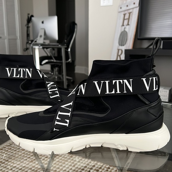 Valentino Garavani VLTN High-Top Sneakers - Picture 5 of 10
